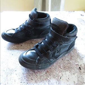 Converse youth sz 1